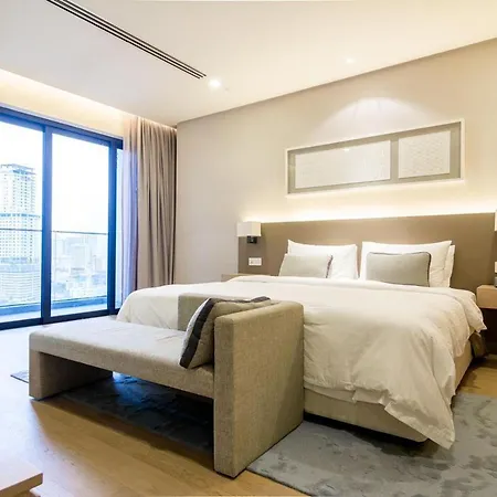 188 Suites By Seng Home
